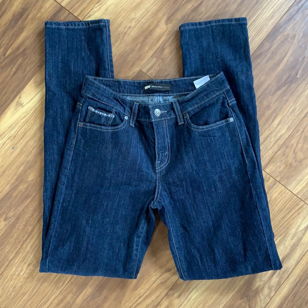 Levi’s Mid-Rise Skinny Jeans 6L